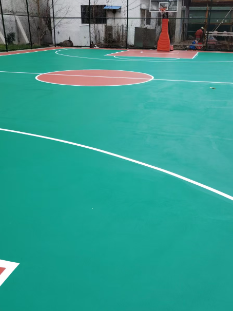 孟连 球场长期使用易出现地面开裂
